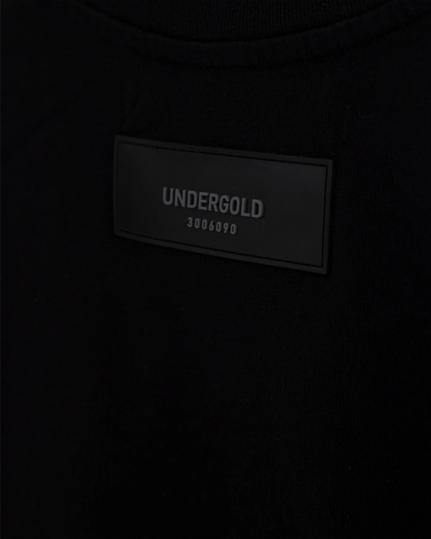 GENESIS PT02 TORCH CROP TOP BLACK