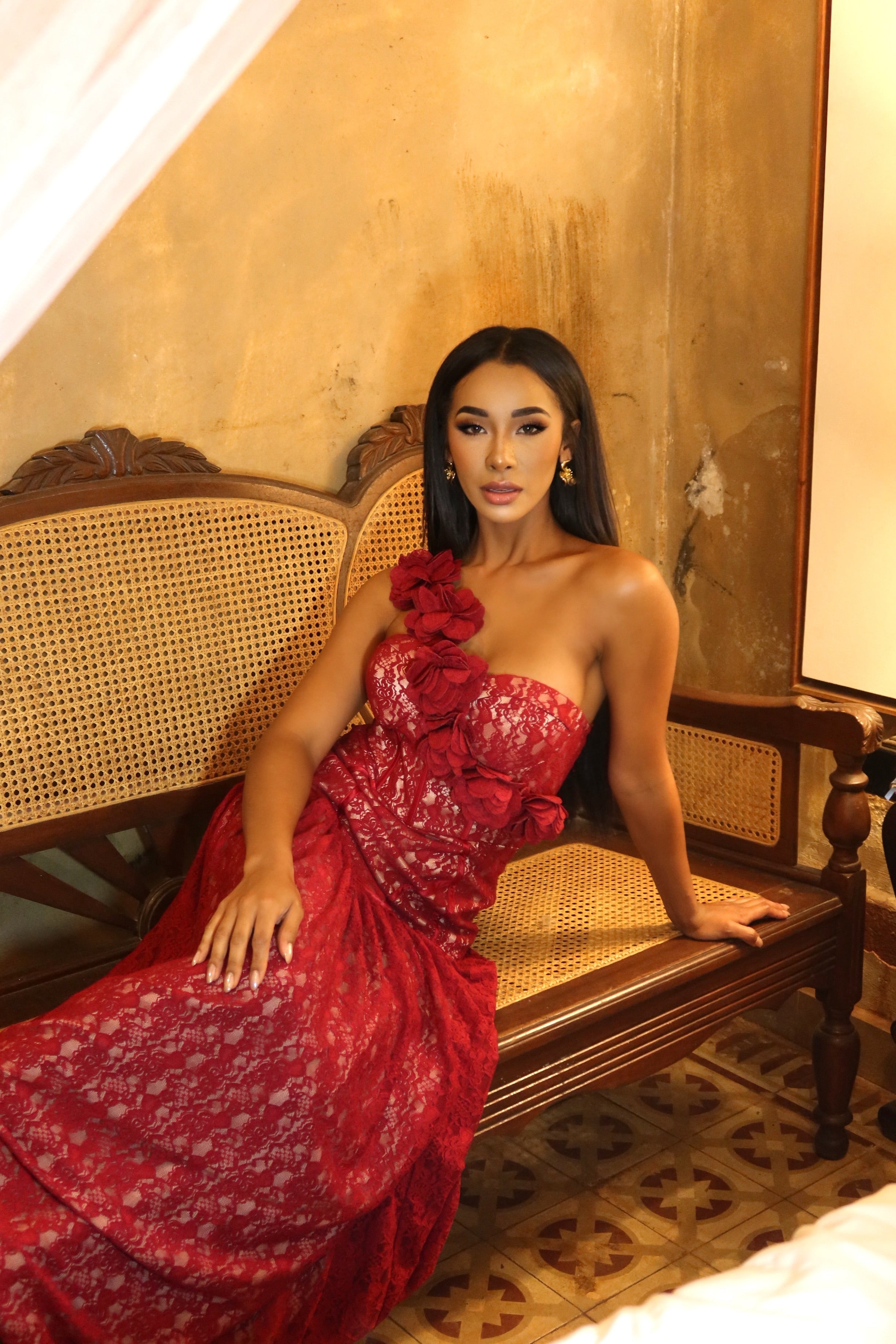 ACALIA BURGUNDY MAXY DRESS