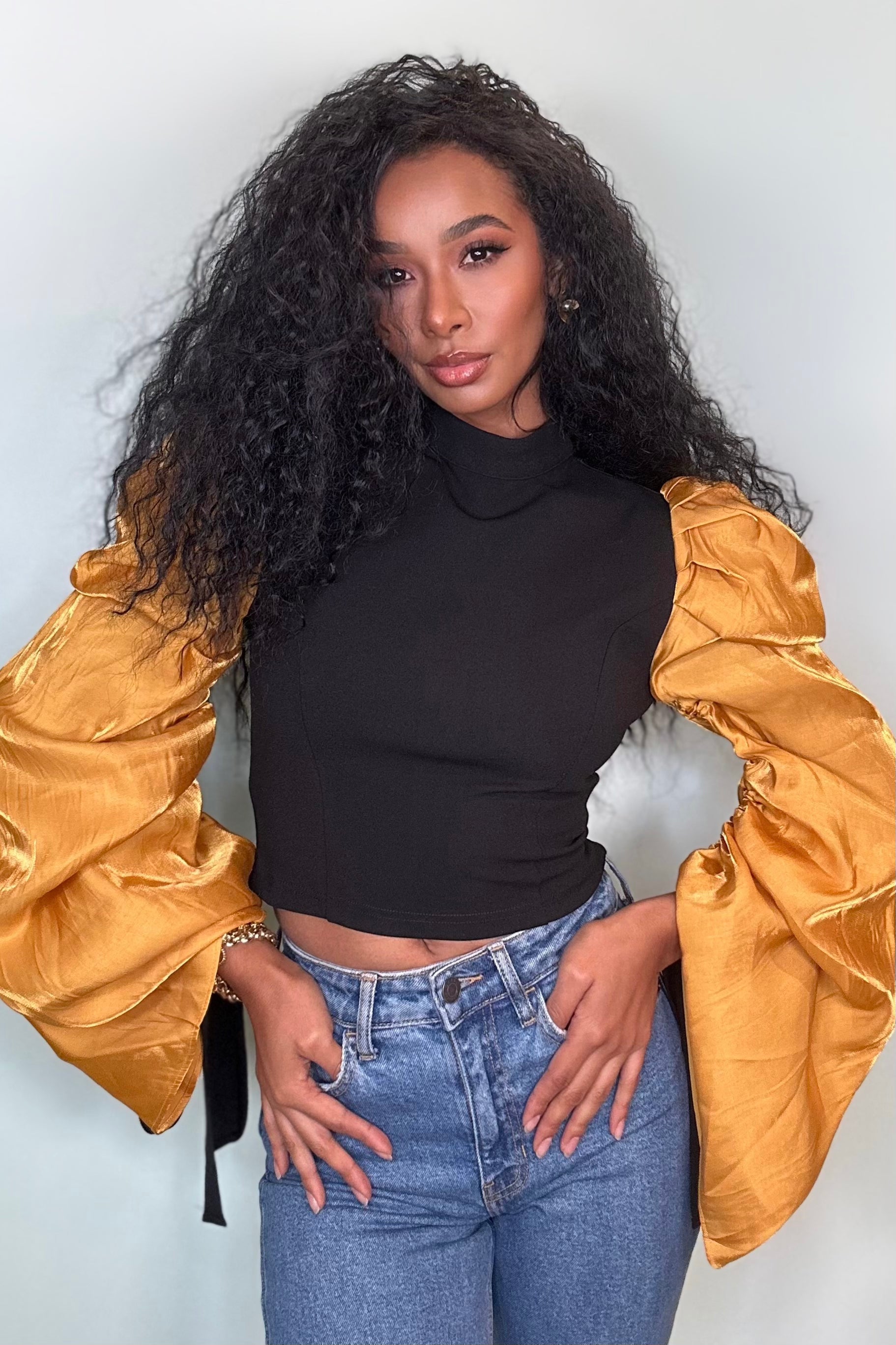 QUEEN BEE TOP