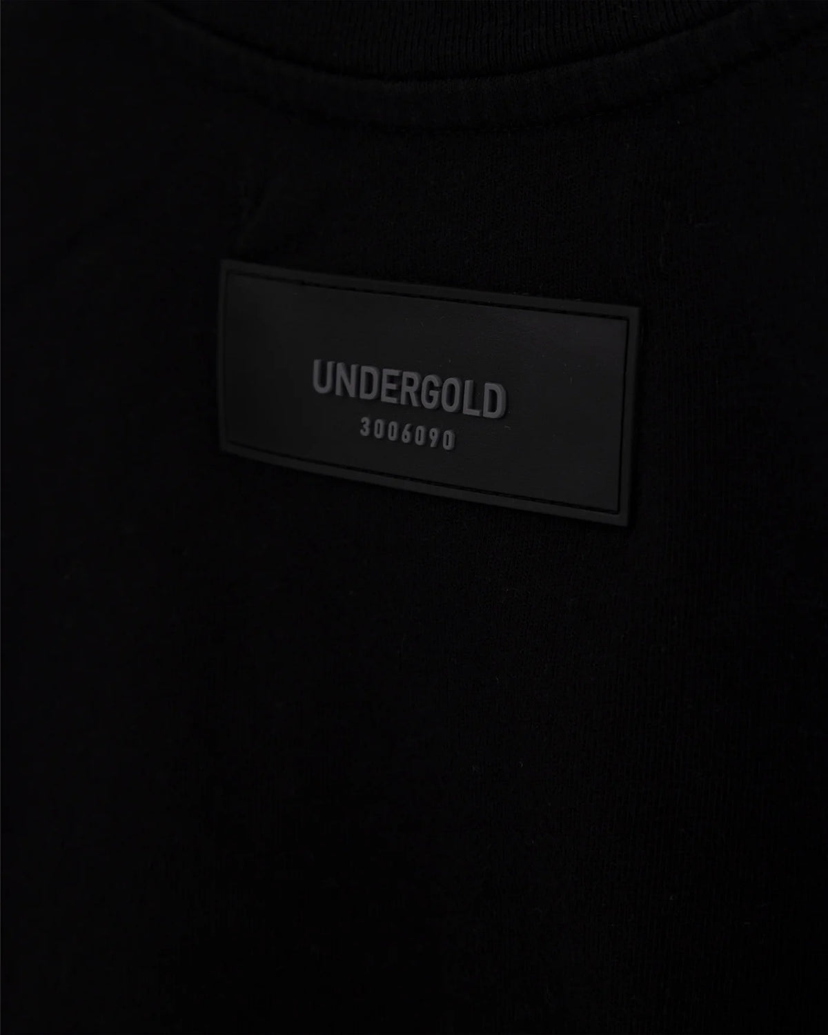 GENESIS PT02 TORCH CROP TOP BLACK