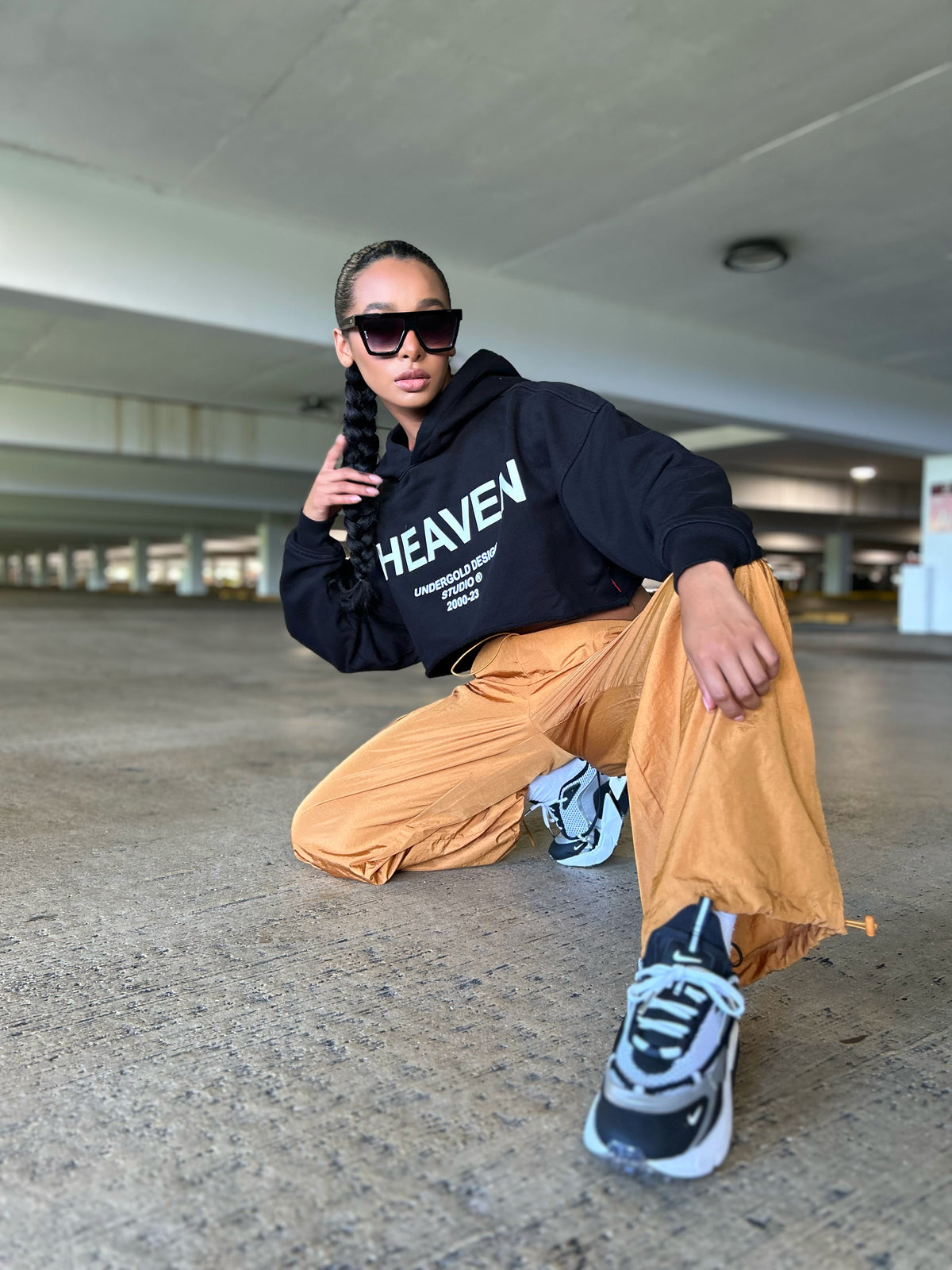 HEAVEN CROPPED HOODIE UNDERGOLD