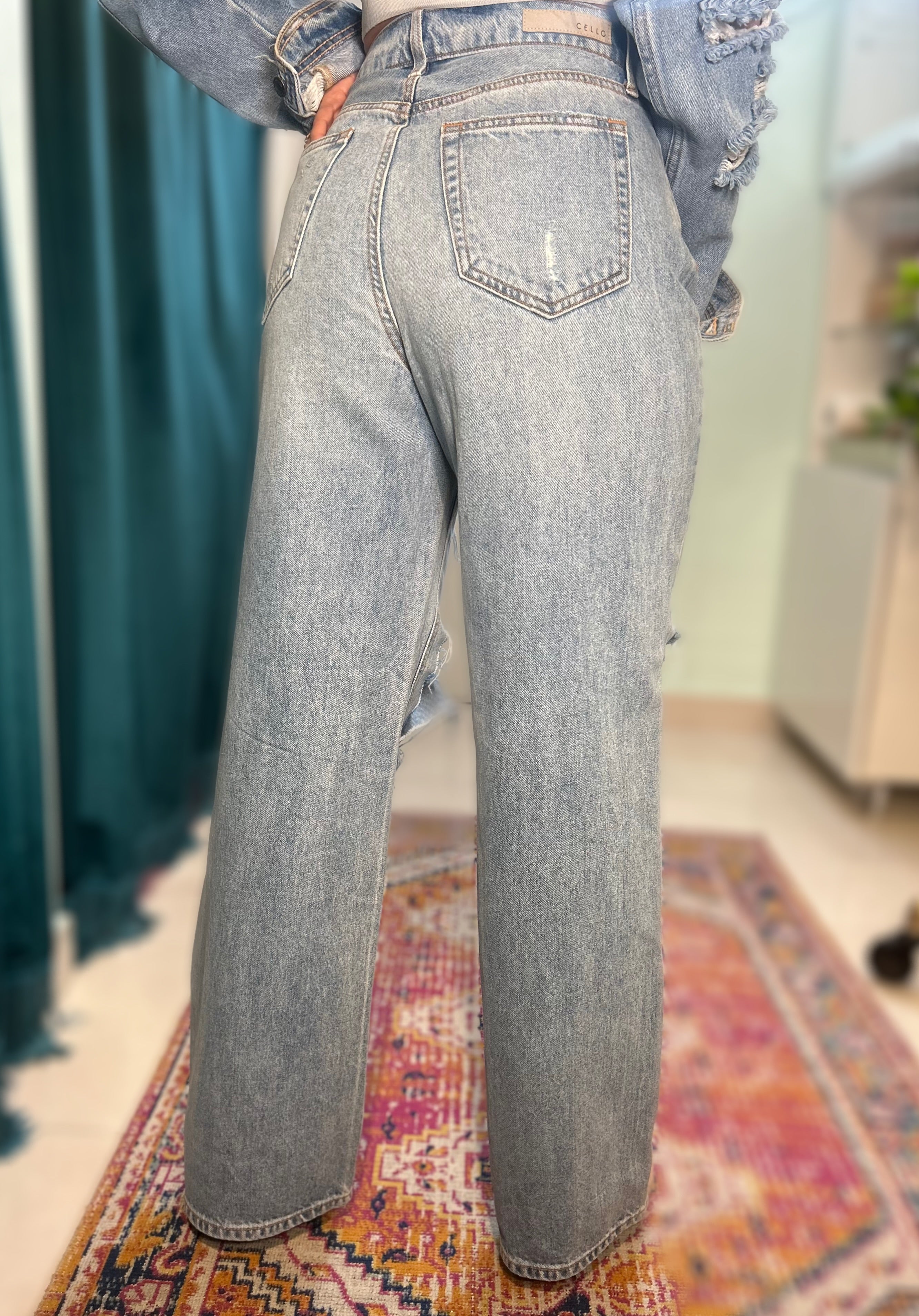 HIGH RISE WIDE LEG- LIGHT DENIM