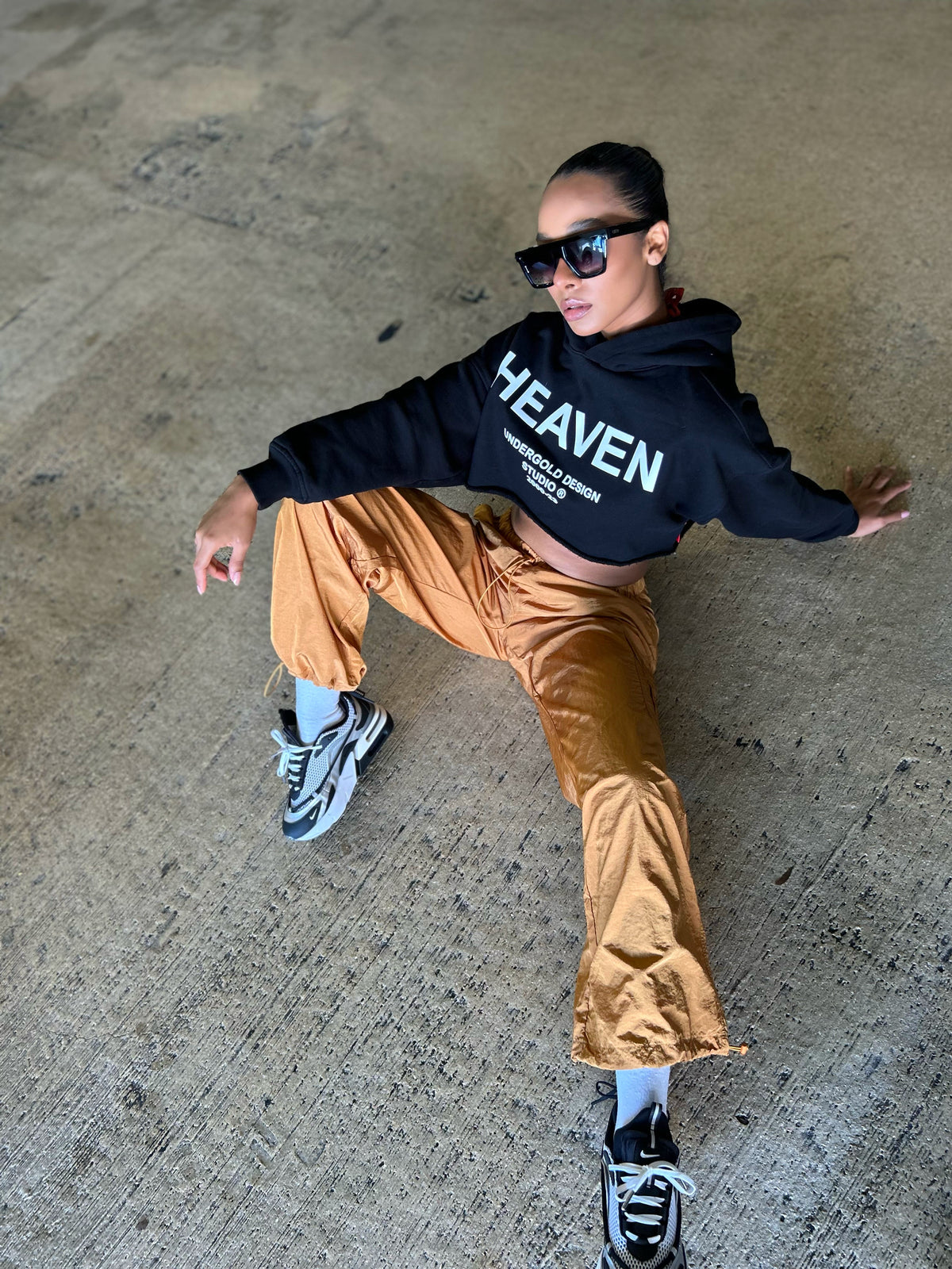 HEAVEN CROPPED HOODIE UNDERGOLD