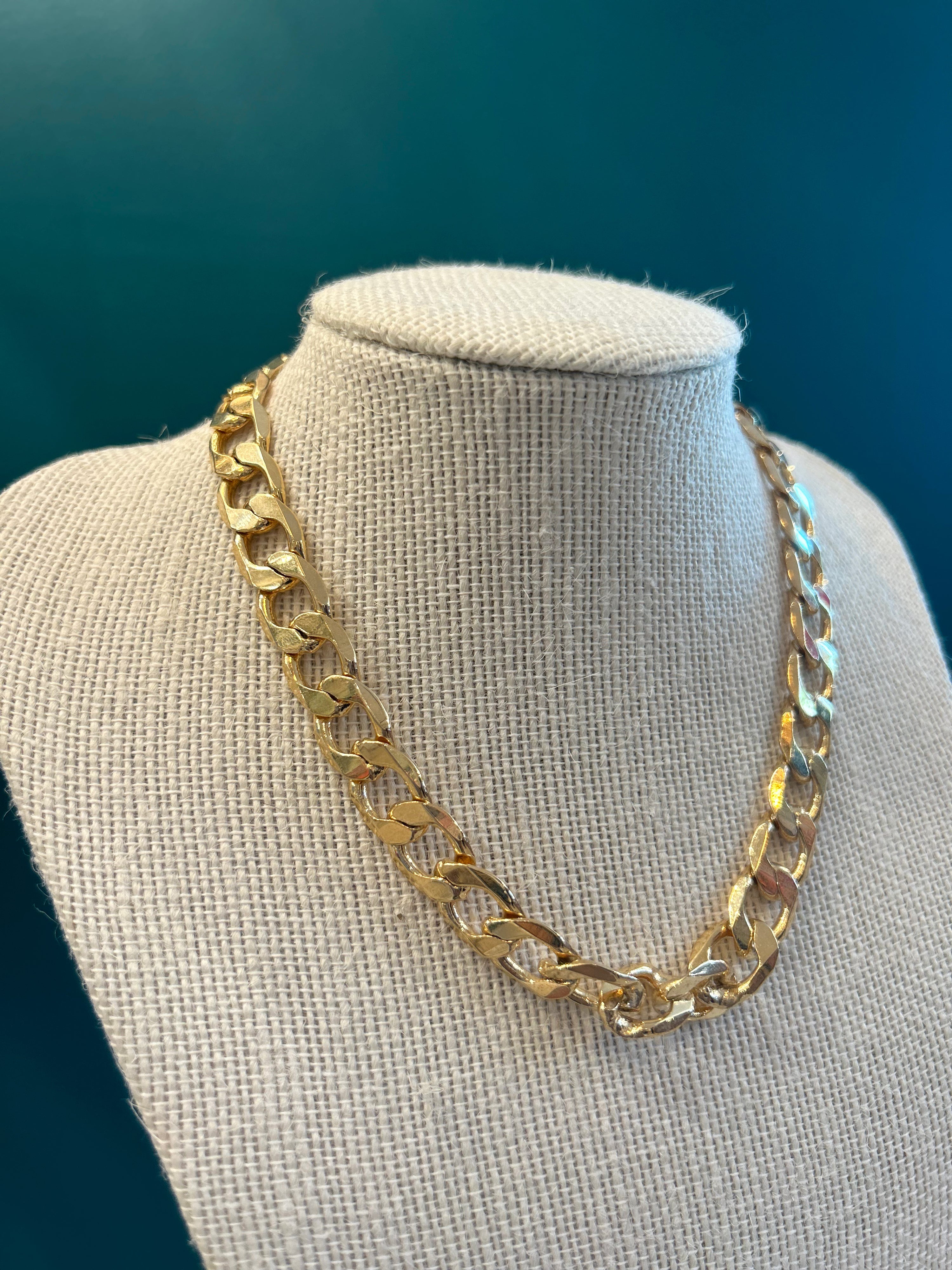 CHUNKY CHAIN