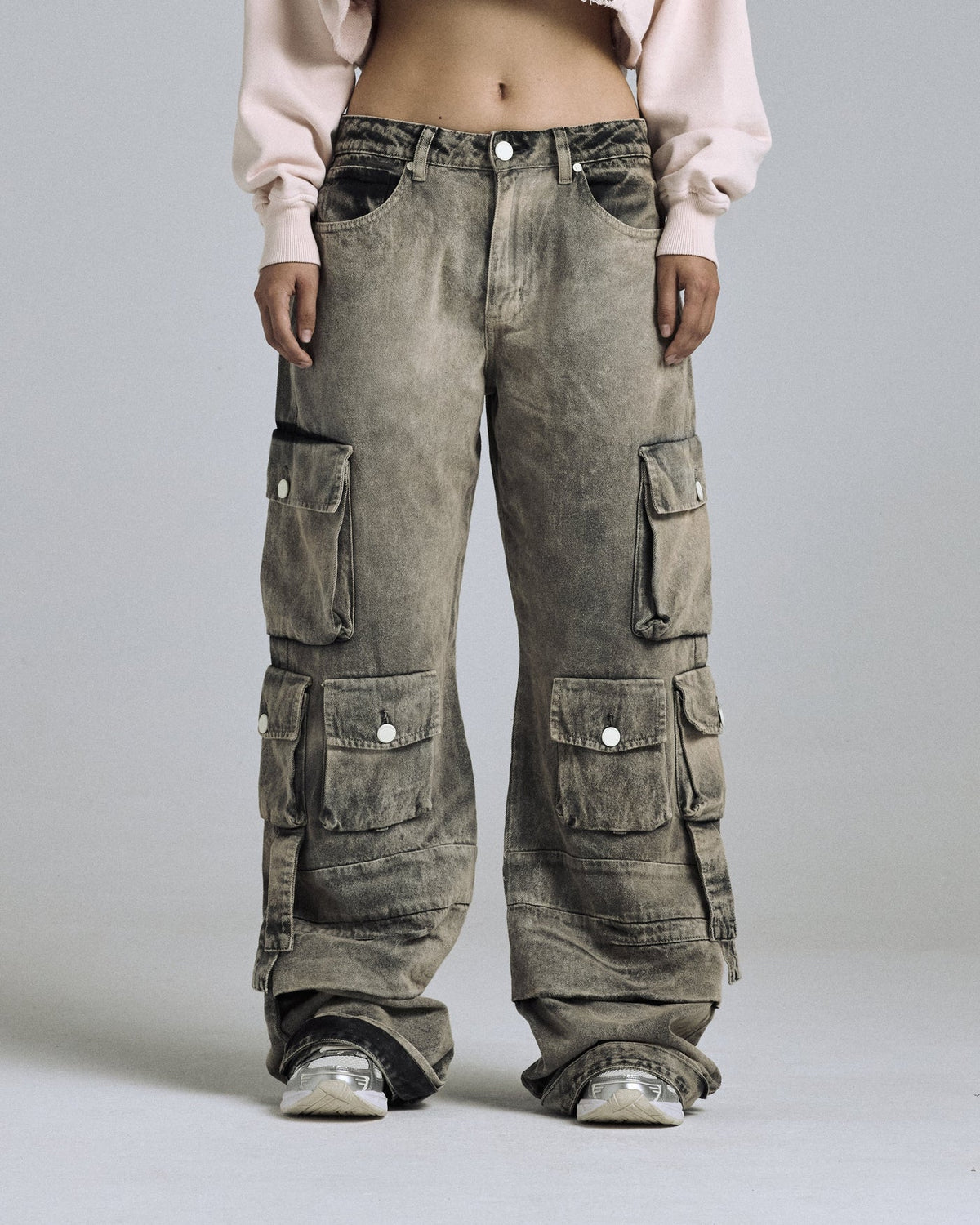 W BASIC MULTI-POCKET CARGO JEAN WASHED BROWN