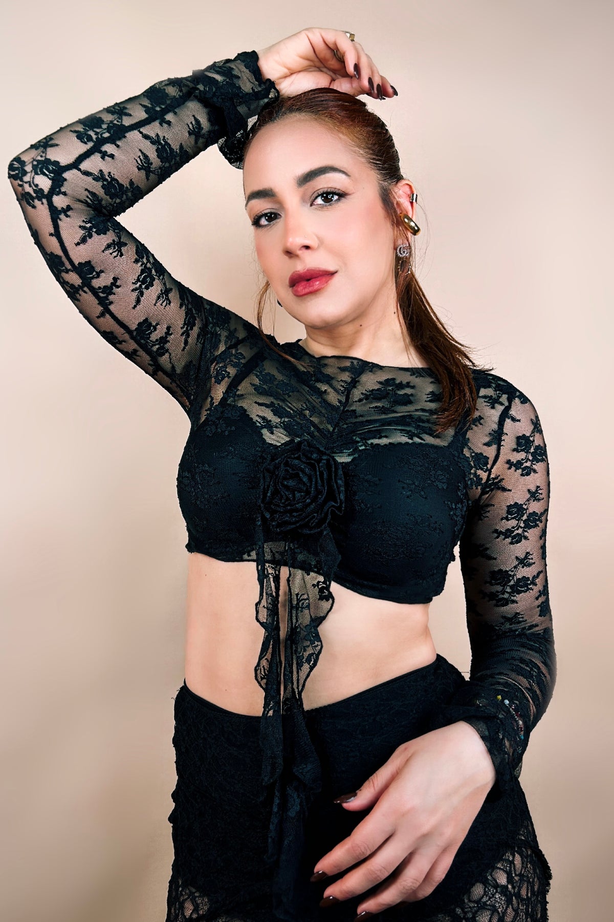 YAREN FLOWER LACE TOP